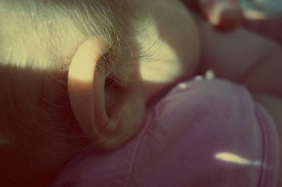 赤ちゃん　耳